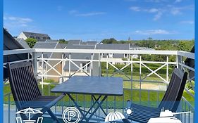 Apt avec belle terrasse 10 mn à pied centre Port en Bessin proche Bayeux et Omaha Beach